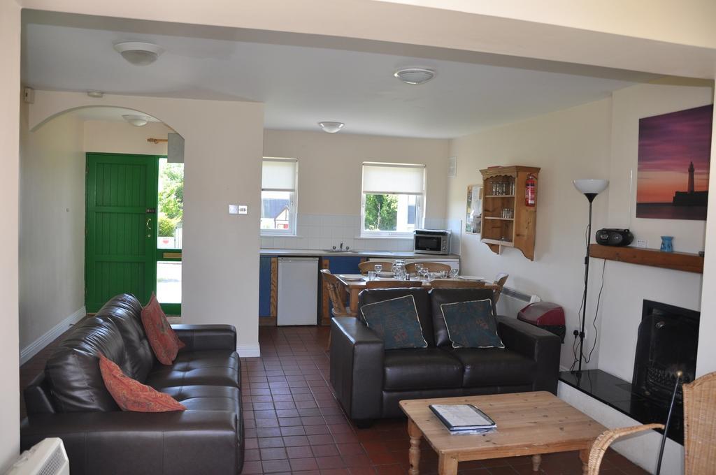 Glenbeg Holiday Homes By Trident Holiday Homes Courtown Room photo